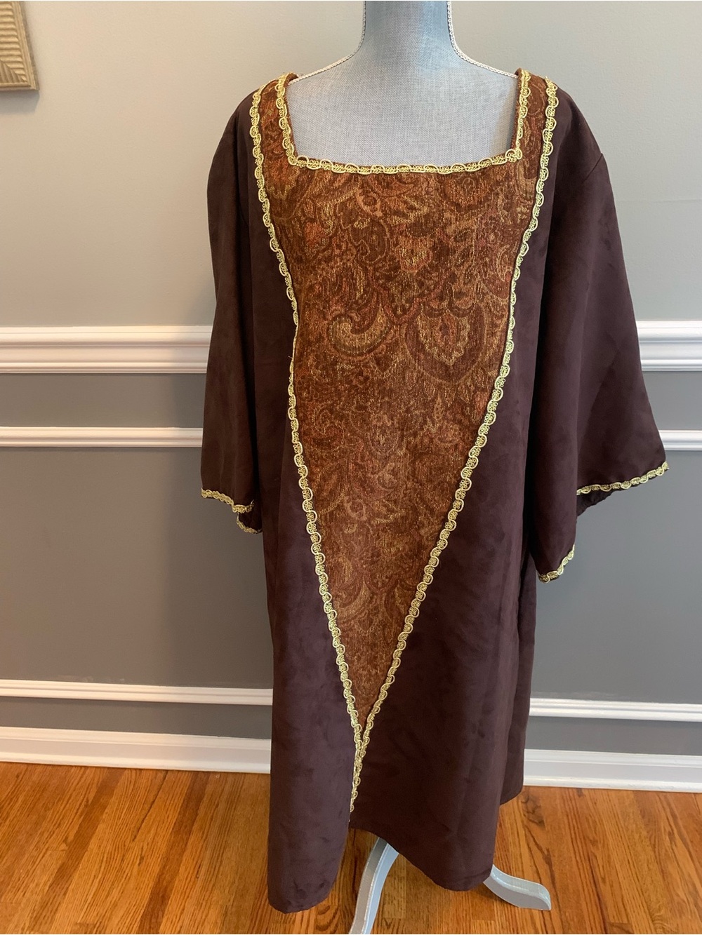 Medieval Renaissance Faire Dress Brown Velour Gold Rope Trim Unisex XL